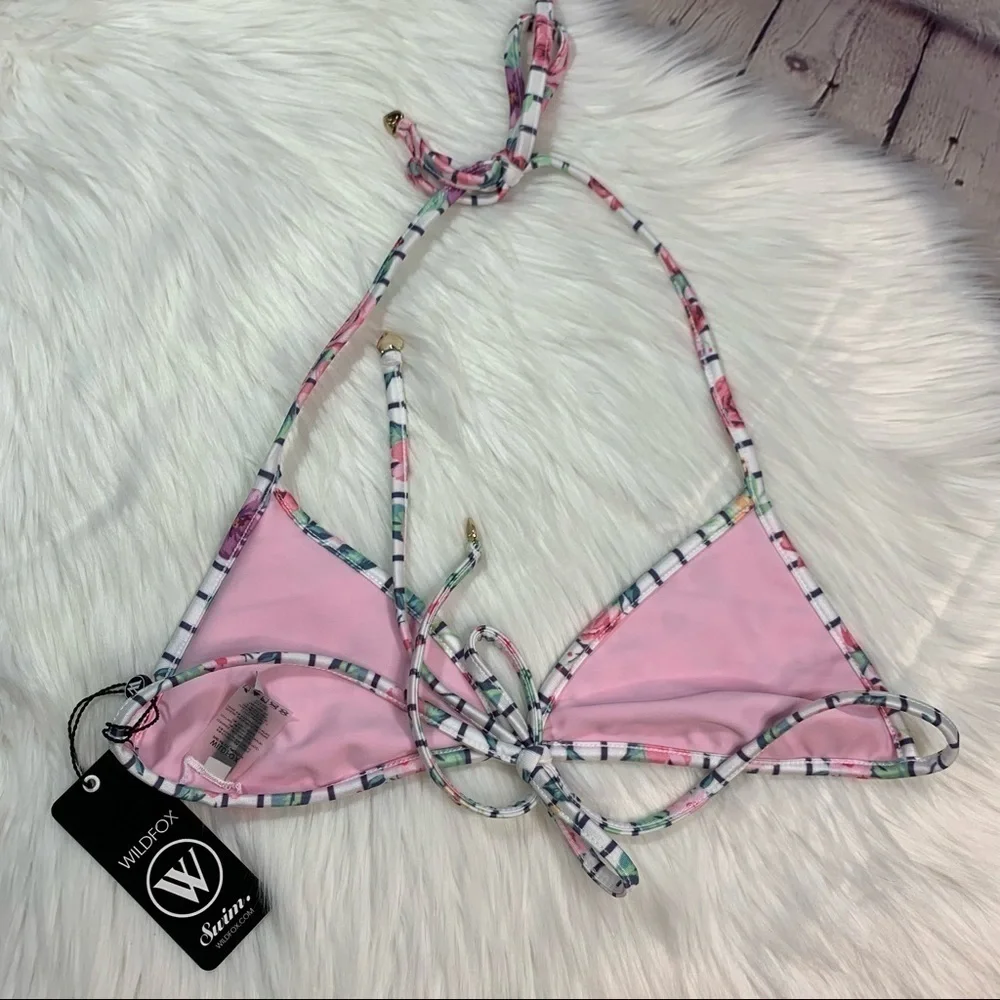 NWT Wildfox 90’s Floral Bikini Top